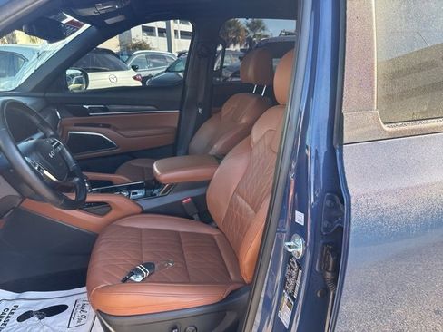 Used 2025 Kia Telluride EX X-Line image 12