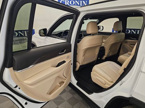 New 2026 Jeep Grand Cherokee L Limited image 37