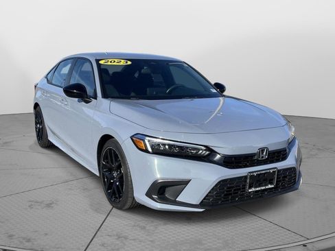 Used 2023 Honda Civic Sport image 1