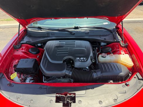 Used 2017 Dodge Charger SXT RWD image 20