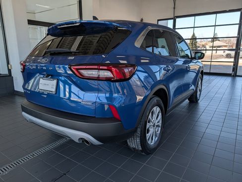 Used 2023 Ford Escape Active image 2