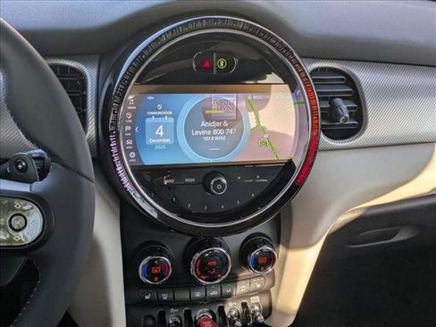 Used 2024 MINI Cooper S image 15