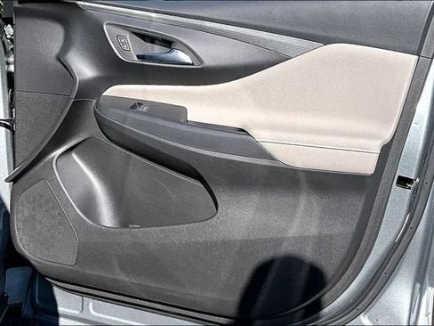 Used 2025 Buick Envista Avenir FWD image 18