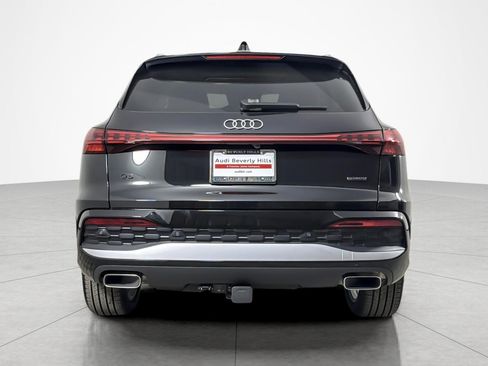 Used 2025 Audi Q5 Premium Plus w/ Premium Plus AWD/4WD image 4