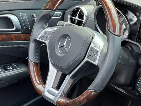 Used 2014 Mercedes-Benz SL 550 image 26