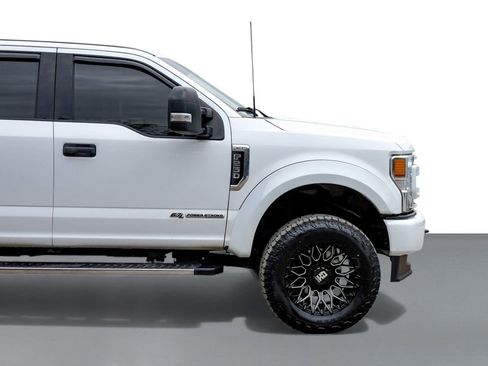 Used 2022 Ford F250 XLT w/ XLT Value Package image 8