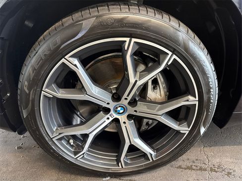 Certified 2022 BMW X5 xDrive45e w/ M Sport Package image 15