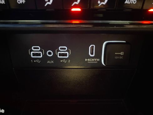 Used 2023 Jeep Grand Cherokee L Overland AWD/4WD image 28
