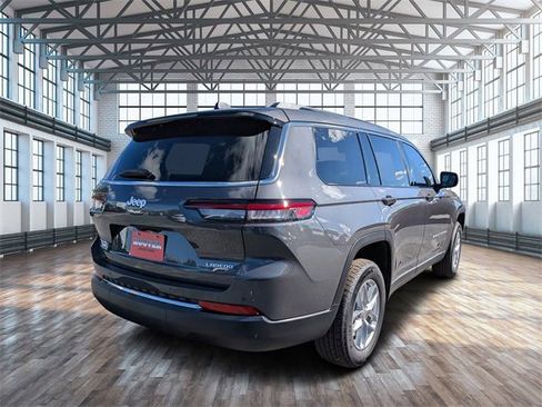 New 2025 Jeep Grand Cherokee L Laredo w/ Luxury Tech Group I image 4
