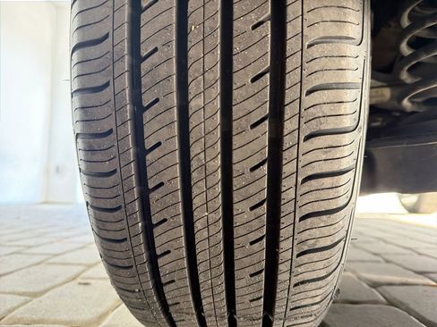 Certified 2024 Volkswagen Taos S AWD/4WD image 42