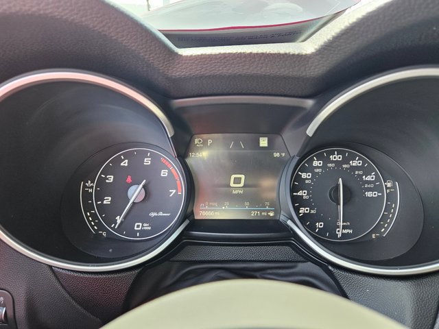 Used 2022 Alfa Romeo Stelvio Ti w/ Active Assist Plus Package AWD/4WD image 11