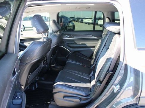 Used 2021 Jeep Grand Cherokee L Limited w/ MOPAR Finishing Package image 15