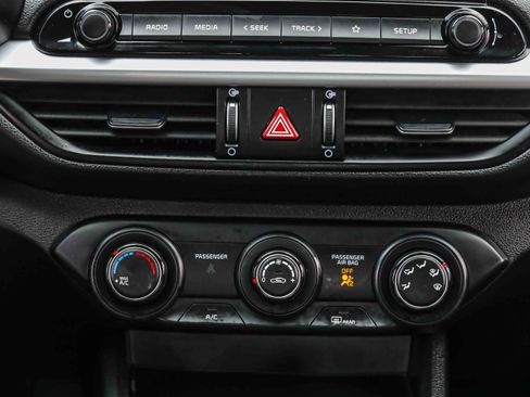 Certified 2023 Kia Forte LXS w/ LXS Technology Package FWD image 12