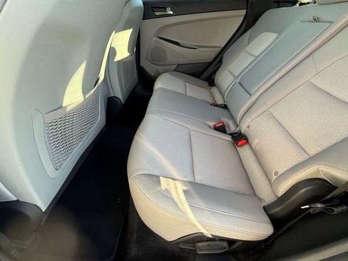 Used 2018 Hyundai Tucson SE image 13