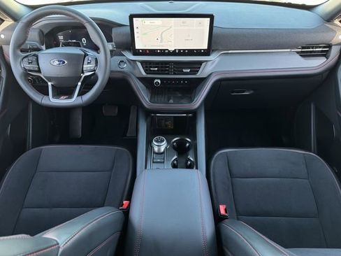 Certified 2025 Ford Explorer ST image 9