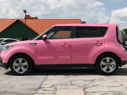 Used 2017 Kia Soul FWD image 4