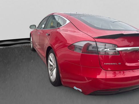 Used 2016 Tesla Model S 60D AWD/4WD image 13