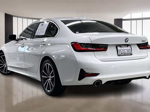 Used 2019 BMW 330i Sedan w/ Driving Assistance Package image 4