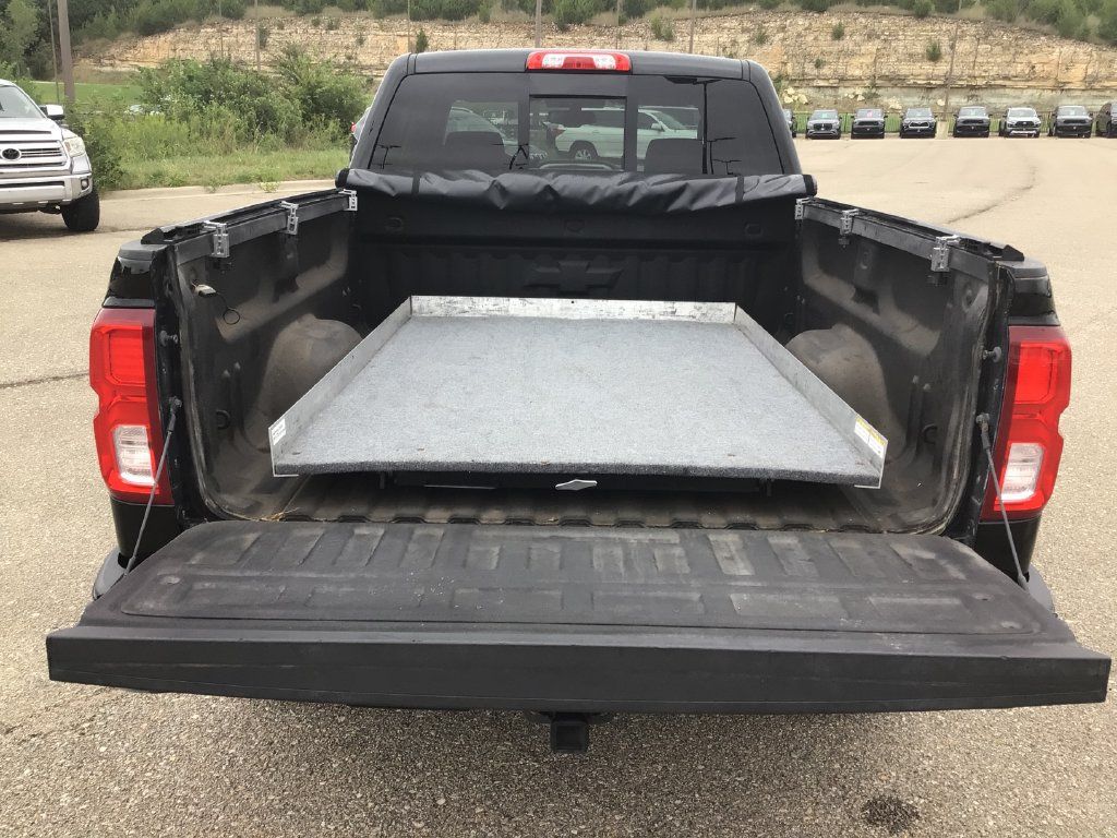 Used 2017 Chevrolet Silverado 1500 LTZ Z71 w/ LTZ Plus Package AWD/4WD image 22