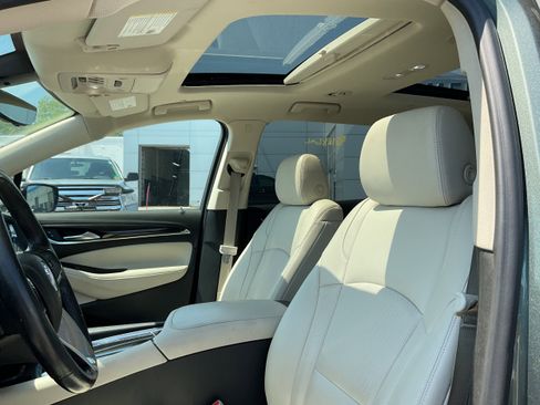 Used 2022 Buick Enclave Essence w/ Experience Buick Package image 7