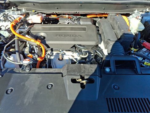 Certified 2025 Honda CR-V Sport image 29