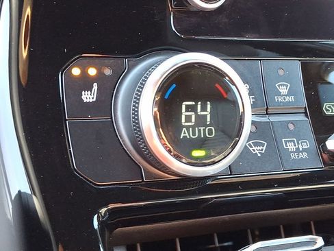 Used 2023 Toyota Highlander XSE image 20