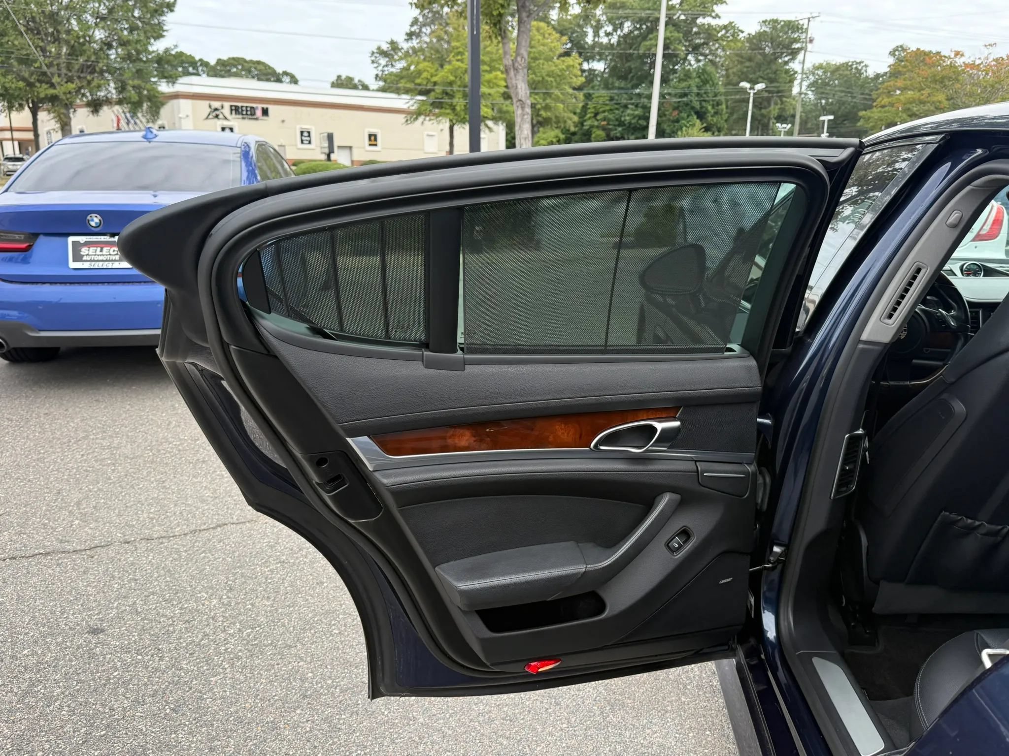 Used 2012 Porsche Panamera image 16