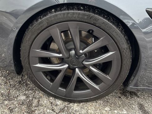 Used 2021 Tesla Model S Plaid image 24