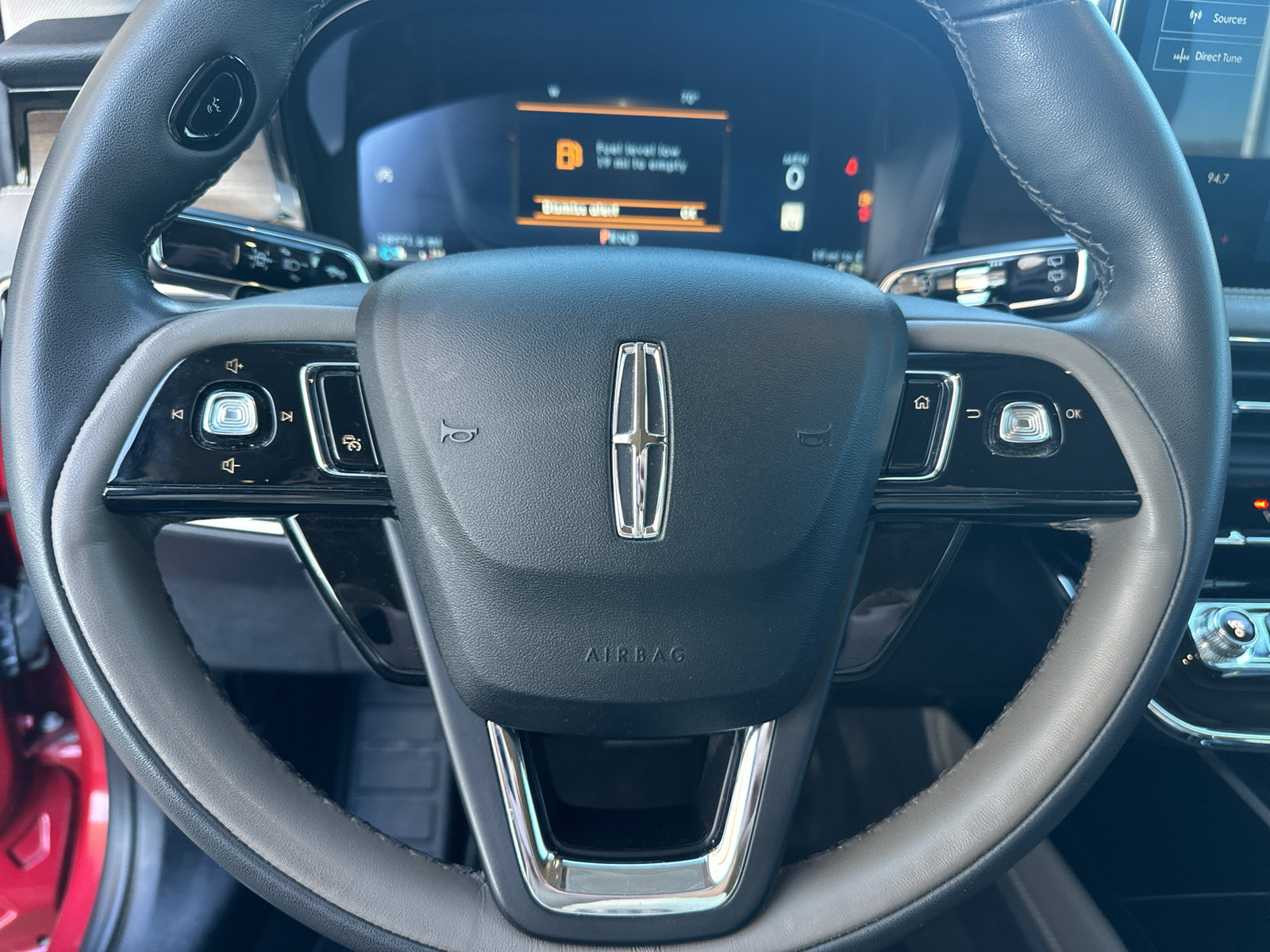Used 2024 Lincoln Corsair Reserve w/ Jet Appearance Package AWD/4WD image 17