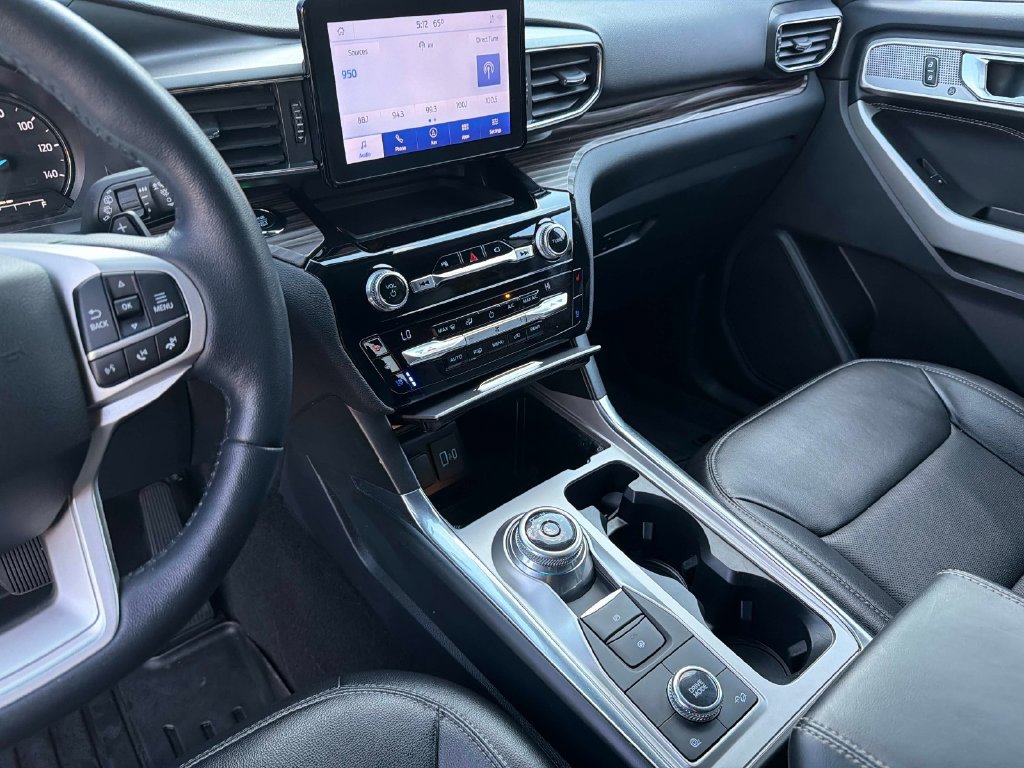 Used 2021 Ford Explorer Limited w/ Hybrid Equipment Group 310A AWD/4WD image 30