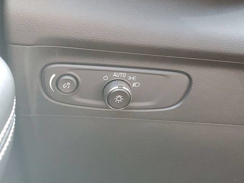 Certified 2023 Buick Envision Essence AWD/4WD image 19