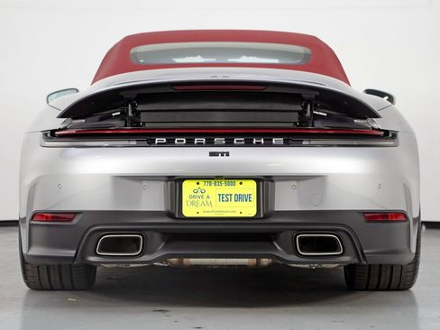 Used 2025 Porsche 911 Carrera RWD image 10