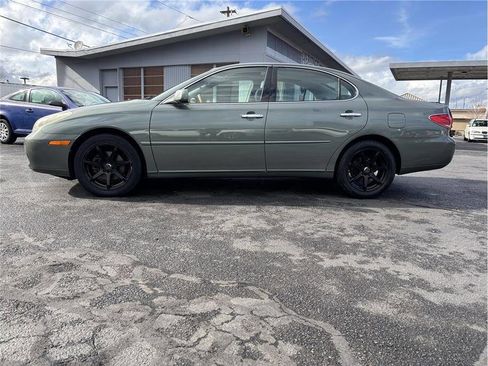Used 2005 Lexus ES 330 Base 4dr Sedan image 2