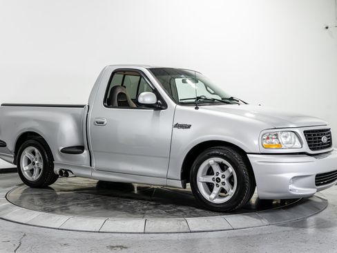 Used 2000 Ford F150 Lightning image 22