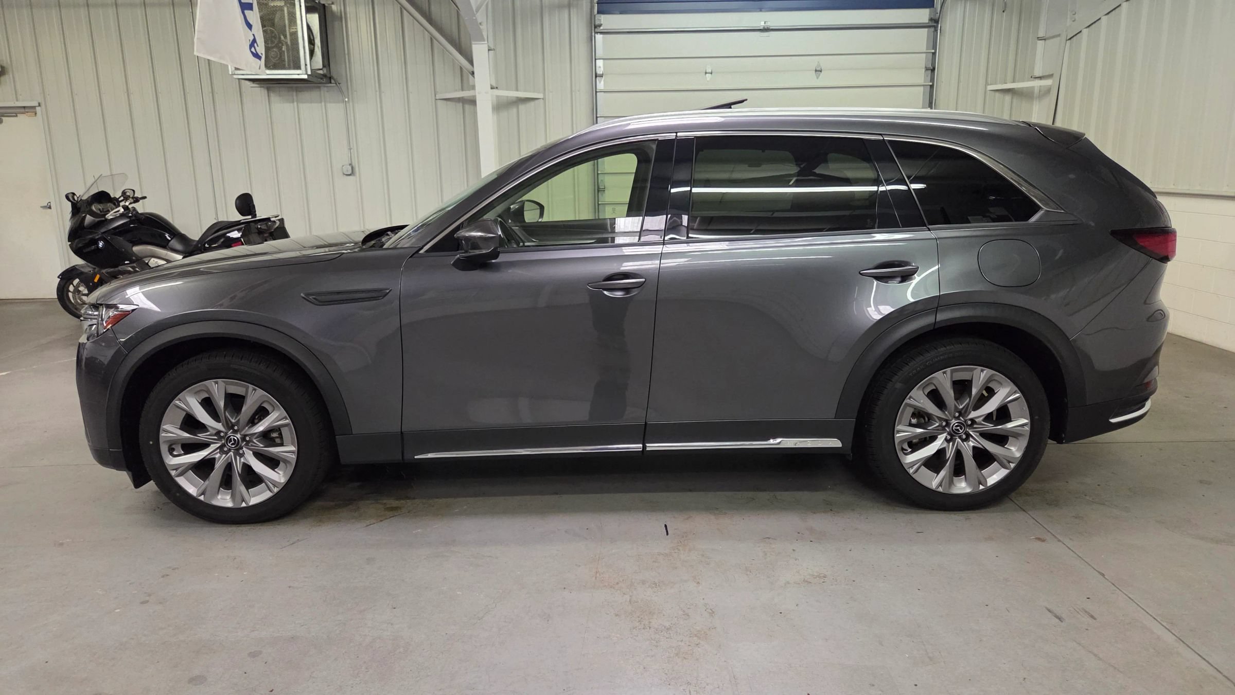 Used 2024 MAZDA CX-90 3.3 Turbo w/ Premium Package AWD/4WD image 3