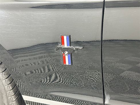 Used 2012 Ford Mustang Convertible image 27