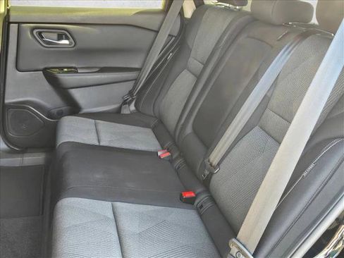 Used 2024 Nissan Rogue SV image 18