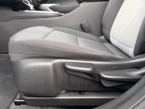 Used 2025 Chevrolet Trax LS image 13