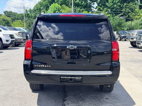 Used 2016 Chevrolet Suburban LTZ RWD image 5