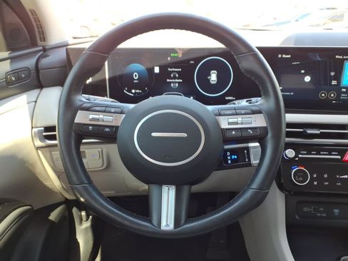 Certified 2025 Hyundai Tucson Limited FWD image 20