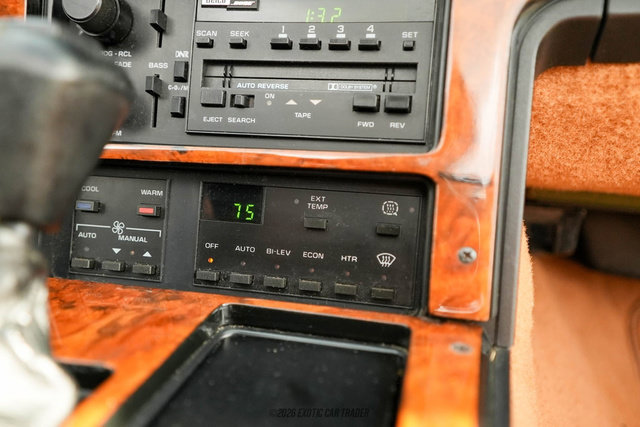 Used 1988 Chevrolet Corvette Convertible RWD image 39