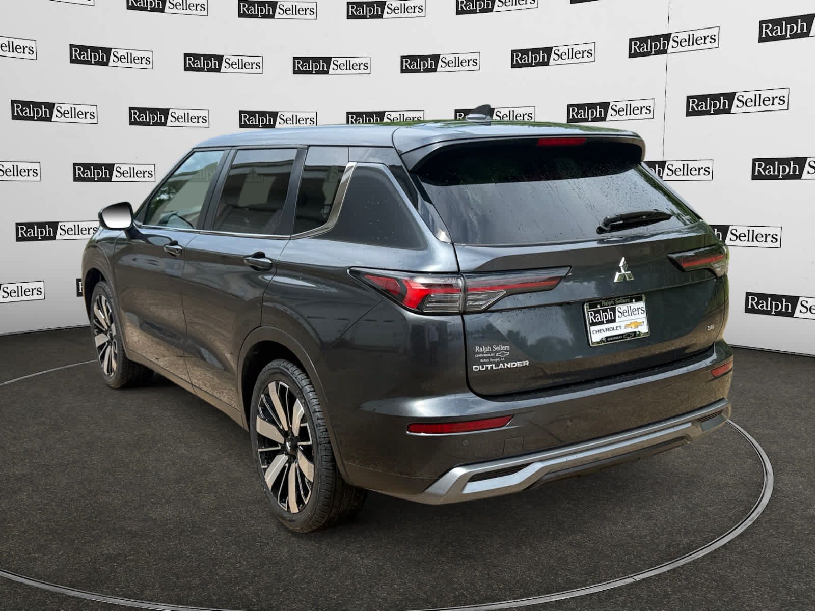 Used 2025 Mitsubishi Outlander SE AWD/4WD image 4