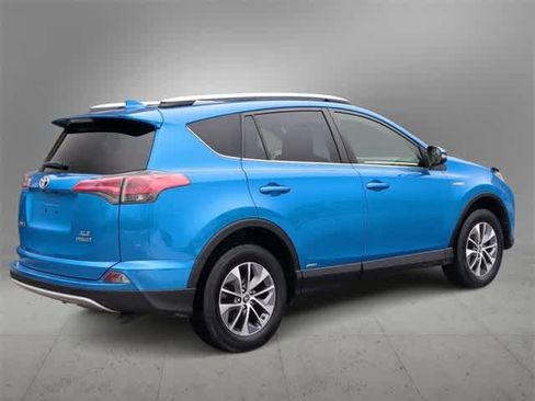 Used 2016 Toyota RAV4 XLE image 8