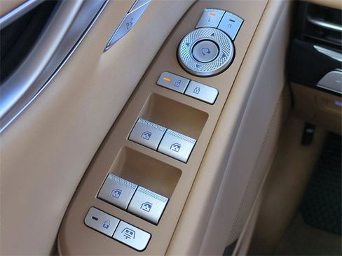 Used 2025 Genesis G80 2.5T Advanced image 16