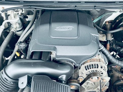 Used 2012 Chevrolet Silverado 1500 LTZ AWD/4WD image 8