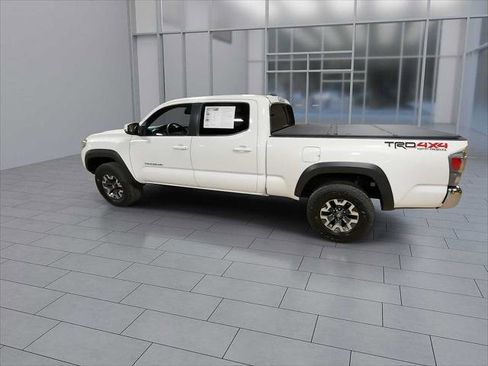 Certified 2023 Toyota Tacoma TRD Off-Road image 6