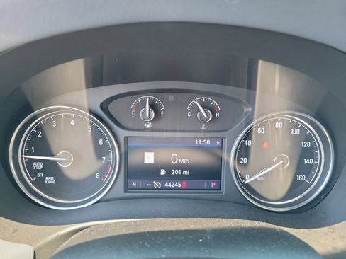 Used 2022 Buick Enclave Essence w/ Experience Buick Package FWD image 26