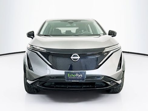 Used 2024 Nissan Ariya AWD image 2
