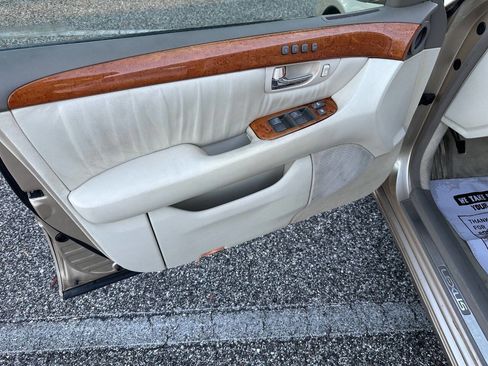 Used 2001 Lexus LS 430 image 8