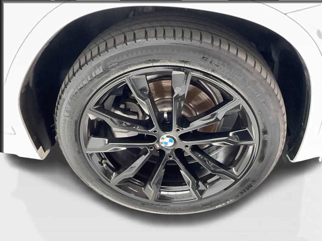 Used 2022 BMW X3 sDrive30i w/ M Sport Package 2 RWD image 15